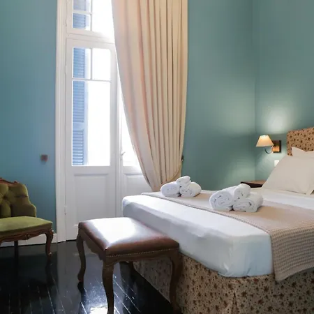 # Alegra , 10mtrs From Venizelou Metro Station Apartment *