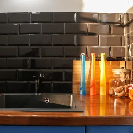 # Alegra , 10mtrs From Venizelou Metro Station * Thessaloniki