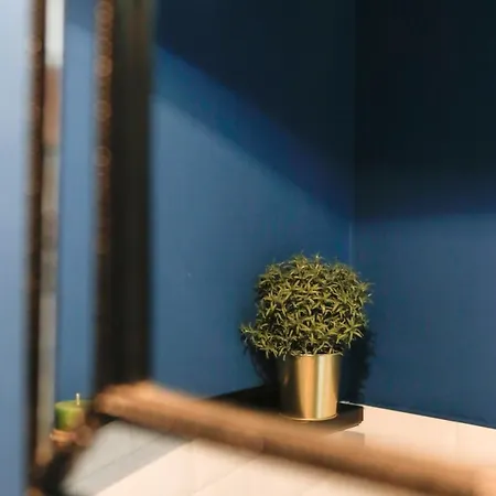 # Alegra , 10mtrs From Venizelou Metro Station Thessaloniki