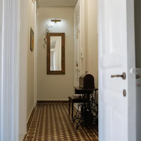 # Alegra , 10mtrs From Venizelou Metro Station Thessaloniki